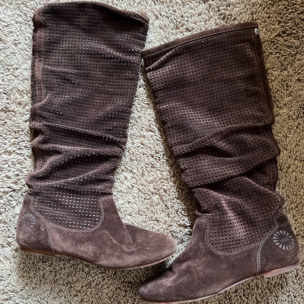 COPY - Brown Ugg boots